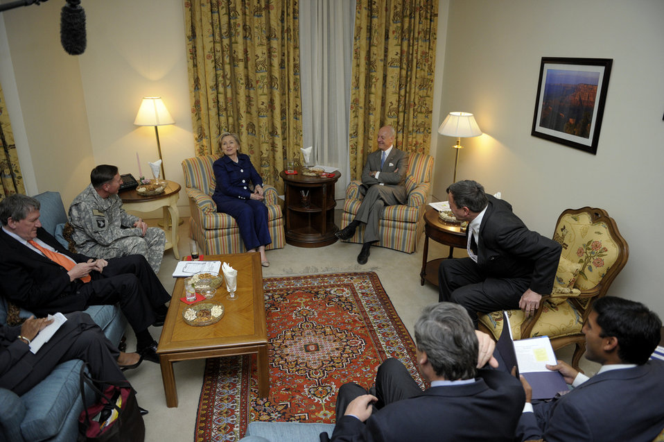 Special Representative Holbrooke, General Petraeus, Secretary Clinton, UN Envoy Stefan di Mistura, Ambassador Eikenberry, and USAID Administrator Shah Gather for a Meeting