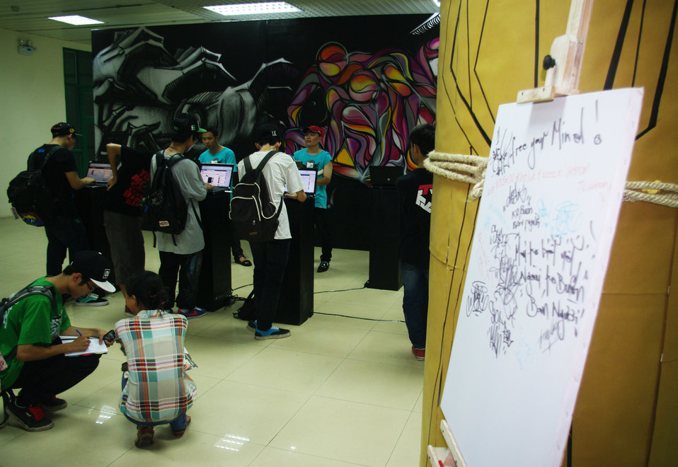 MTV EXIT opens Youth Forum in Hanoi