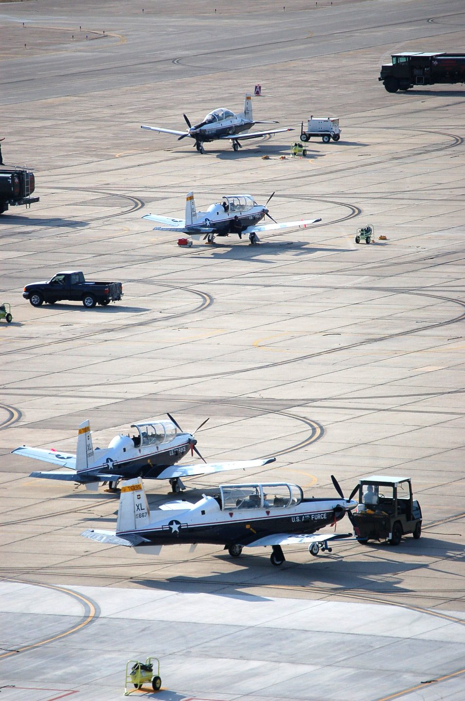 Laughlin students keep air traffic controllers busy