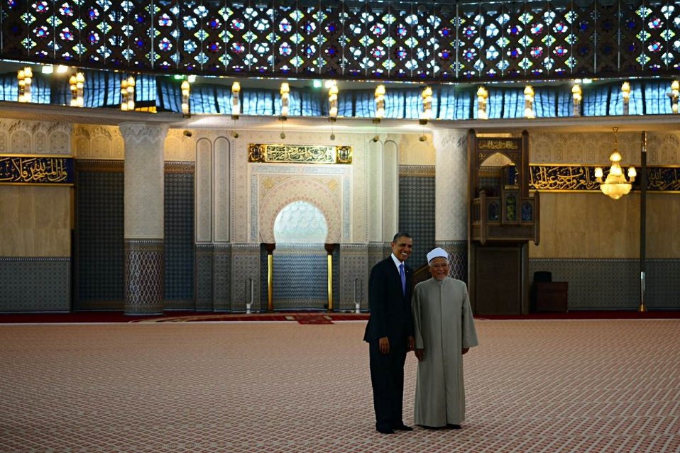President Obama Visits the National Mosque of Malaysia