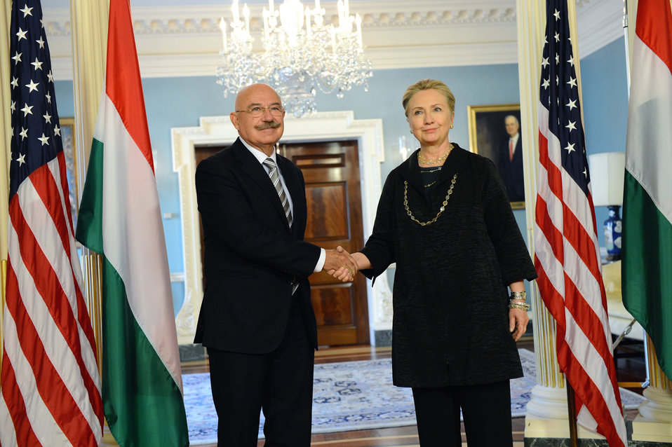 Secretary Clinton Meets With Hungarian Foreign Minister Martonyi
