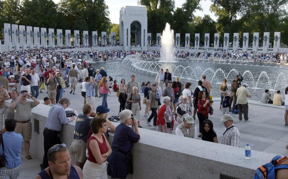 National World War II Memorial dedicated