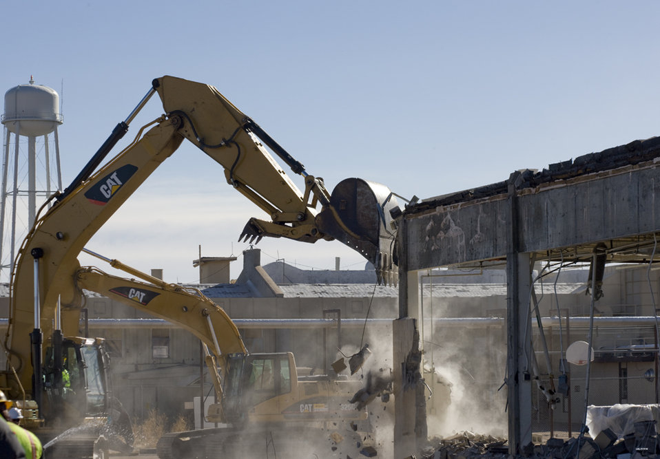 Building Demolition at Los Alamos National Laboratory Technical Area 21