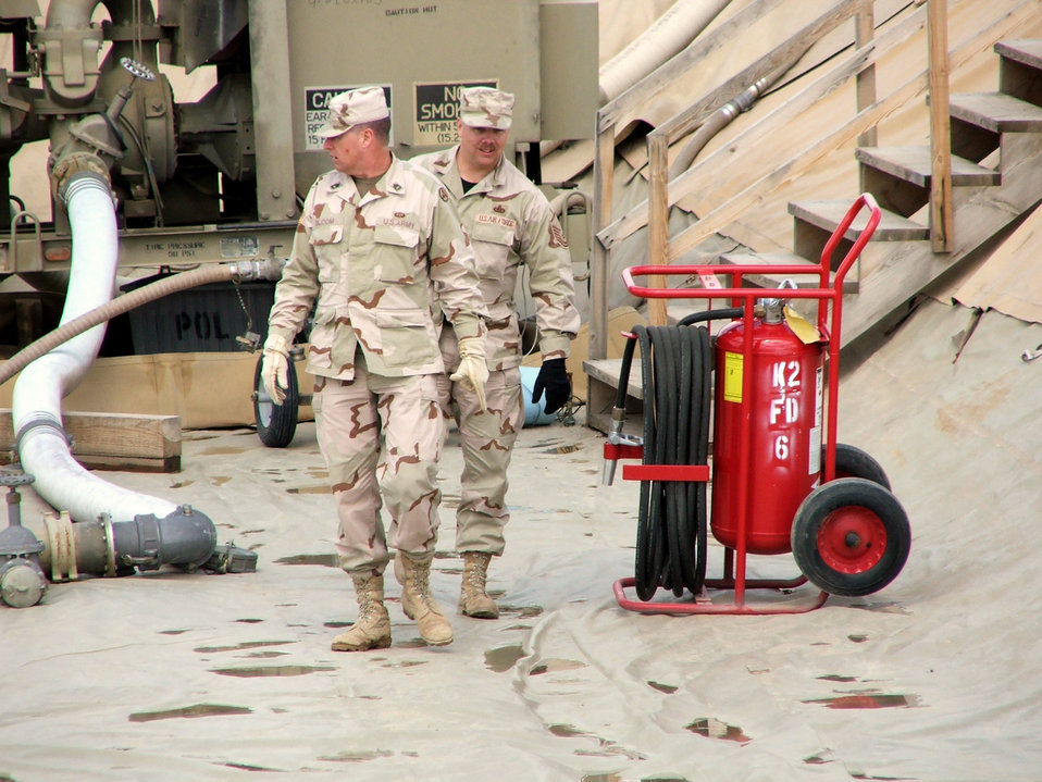 Joint fuels effort allows OEF airlift to keep rolling in Uzbekistan