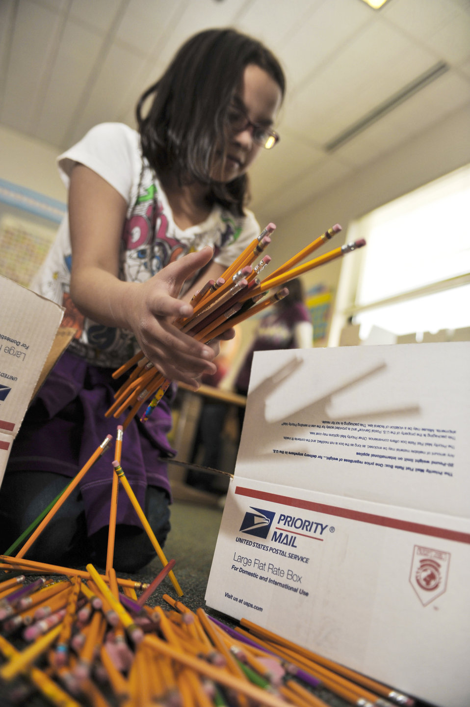 Elemendorf children lend a helping hand