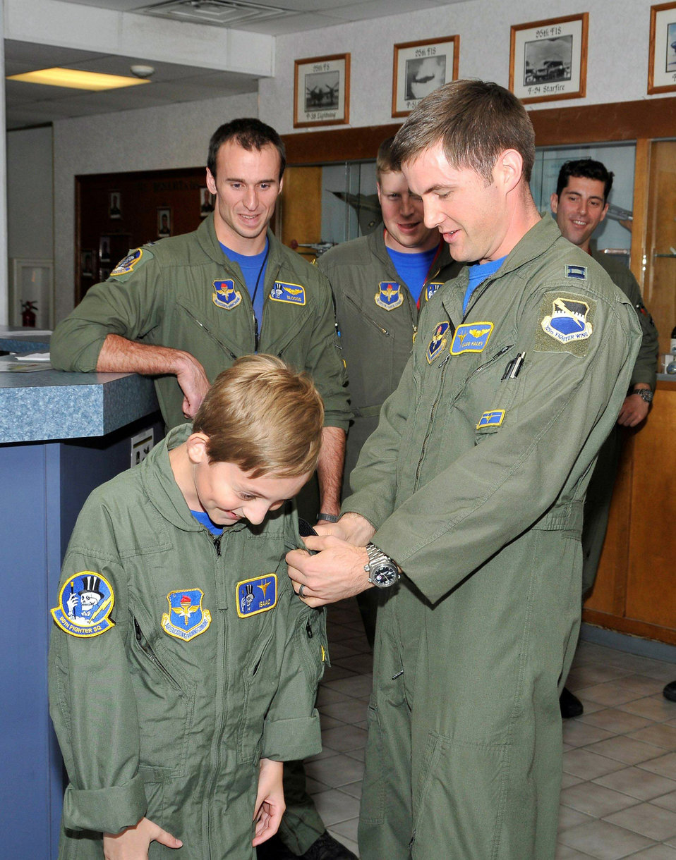 Child becomes pilot for a day