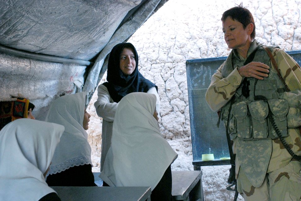 Servicemembers reach out to Afghanistan women