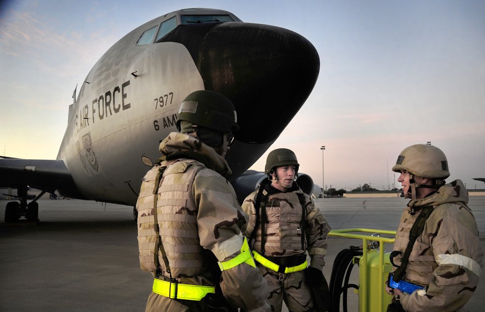 KC-135 Stratotanker maintenance