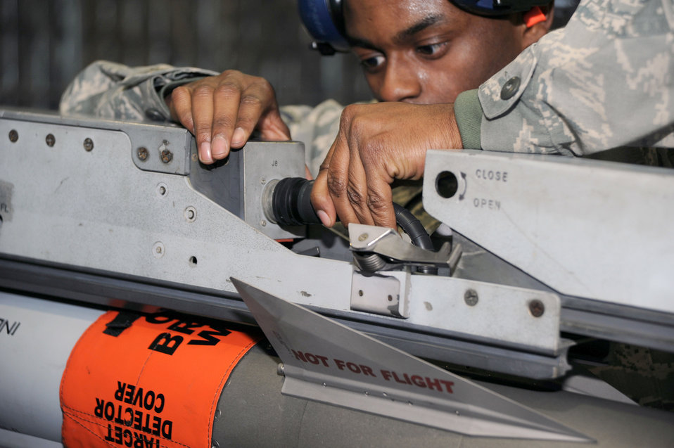 Load crew competition