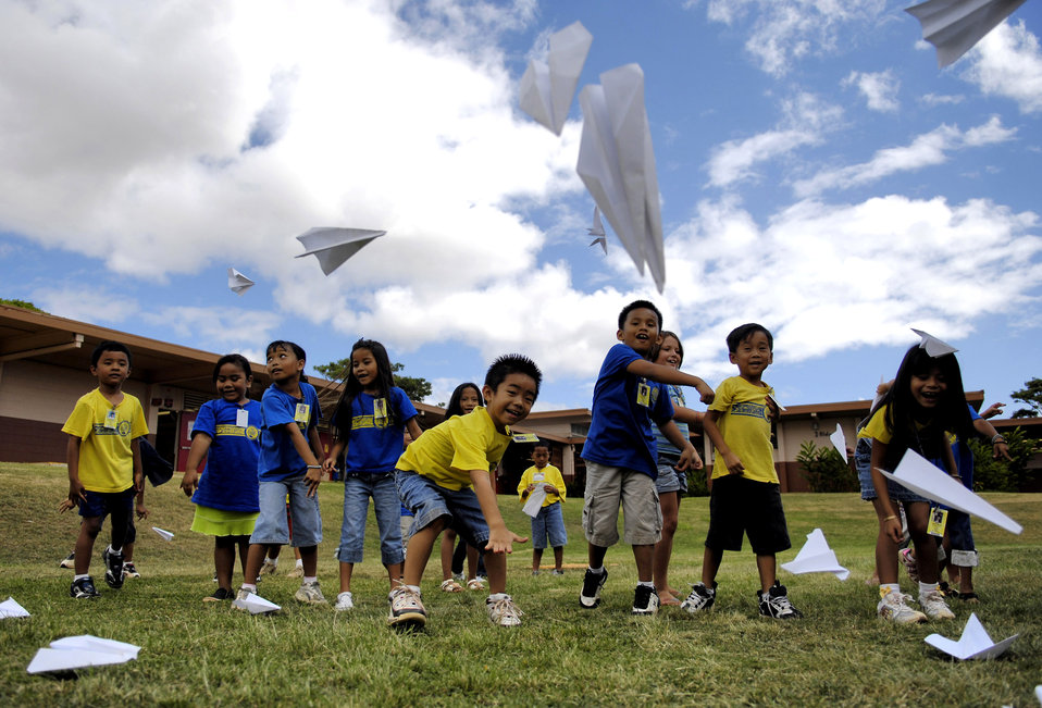 Learning to fly at Air Force Week Honolulu