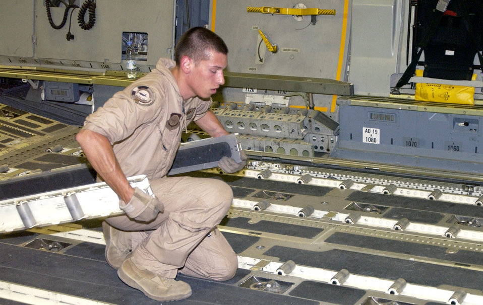 C-17 Globemaster III crew doing its part