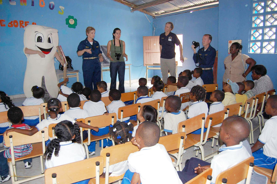 Dental team teaches oral hygiene