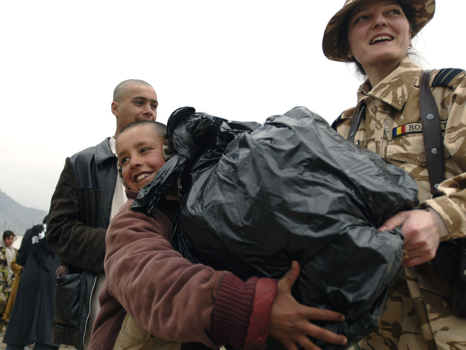 Joint forces volunteers donate time, goods