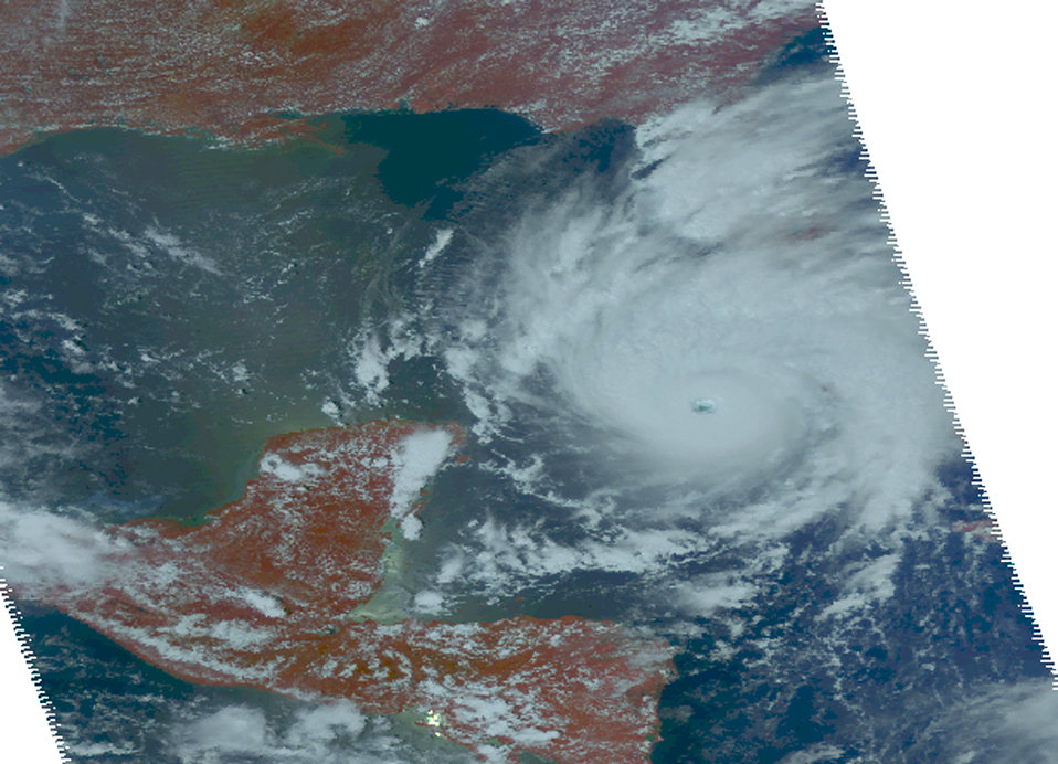 Where was Gustav on Sunday, August 31, 2008?At 8:00 a.m. EDT, Gustav's maximum sustained winds had decreased to near 120 mph, but Gustav was