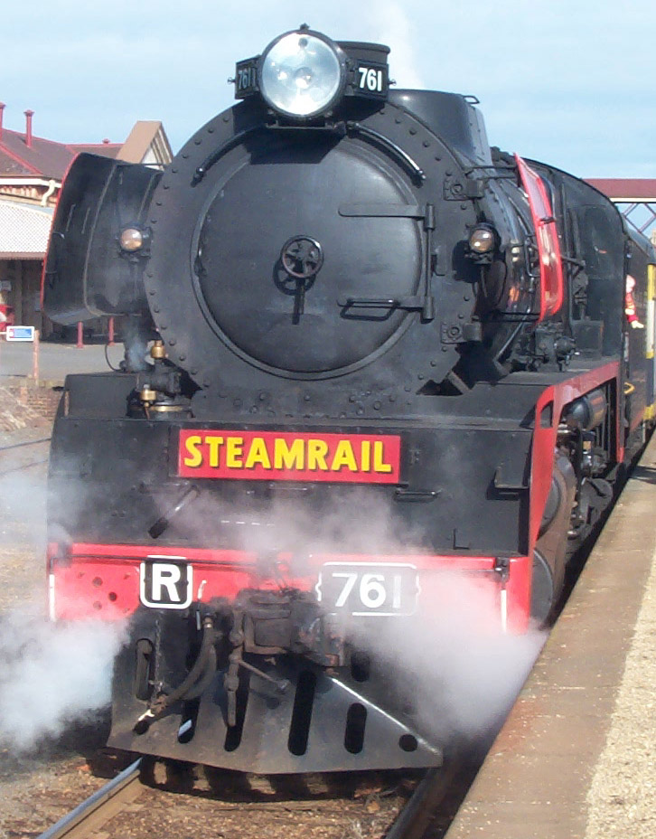 Preserved Victorian Railways R class locomotive R 761 awaits departure from Bendigo railway station, Victoria, 8th June, 2003 Zzrbiker 11:25, 24 December 2006 (UTC)