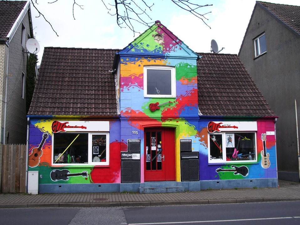 Deutsch:  Der Gitarrenladen 'Stage Guitar' in Uetersen