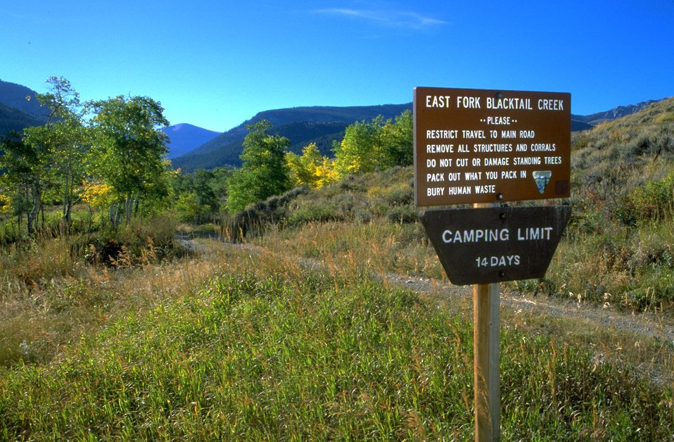 Public Domain Picture East Fork Blacktail Creek Campground sign ID