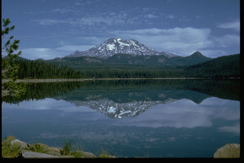Scenic view of Sparks Lake with Mount Bachelor in the background.
