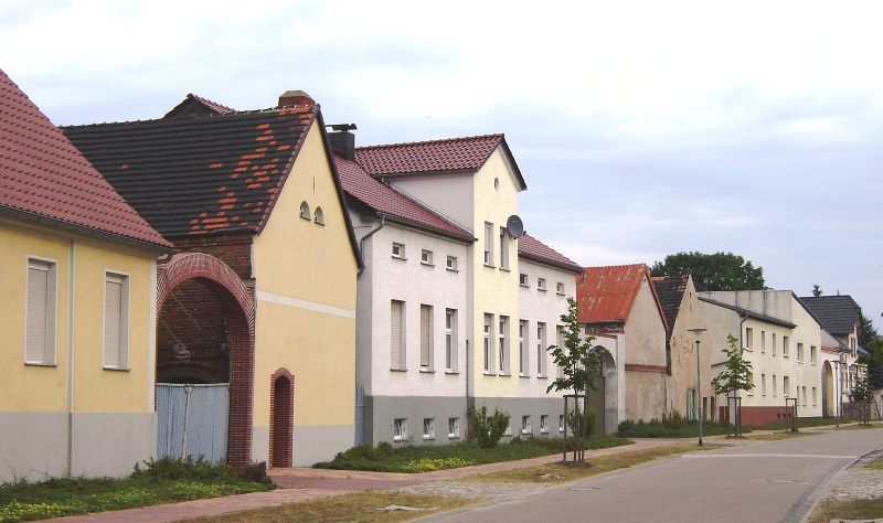 Deutsch:  Friedrichstraße in Dannigkow (Sachsen-Anhalt) Friedrichstraße in Dannigkow (Saxony-Anhalt)