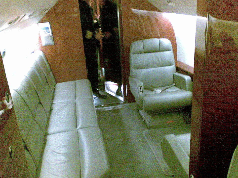 Deutsch:  D-AZEM Kabine