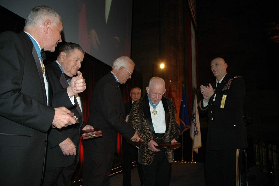 Public Domain Picture | USO officials honor 5 Air Force Medal of Honor ...